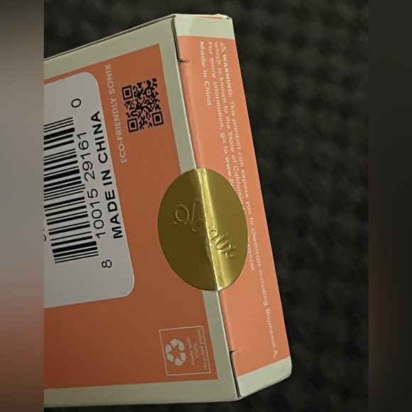 Sonix Adhesive Wristlet - Vegan Leather - Platinum Gold NWT - Picture 5 of 7